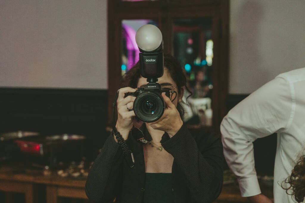 Brautpaar im Sonnenuntergang bei der Hochzeit am Averdunkshof in Neukirchen-Vluyn