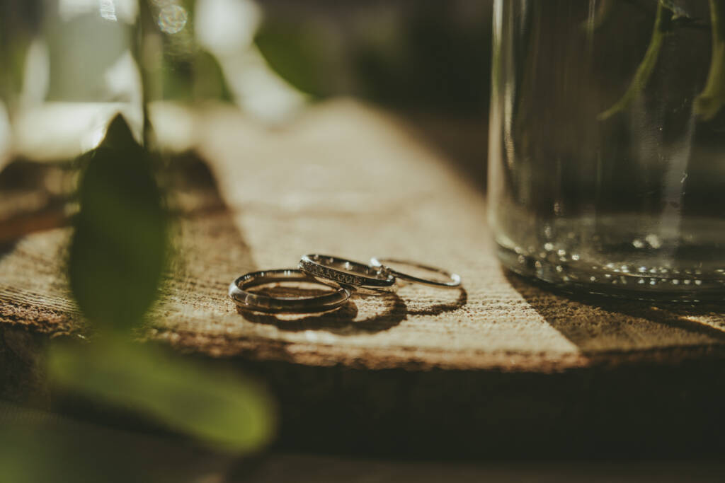 Brautpaar im Sonnenuntergang bei der Hochzeit am Averdunkshof in Neukirchen-Vluyn